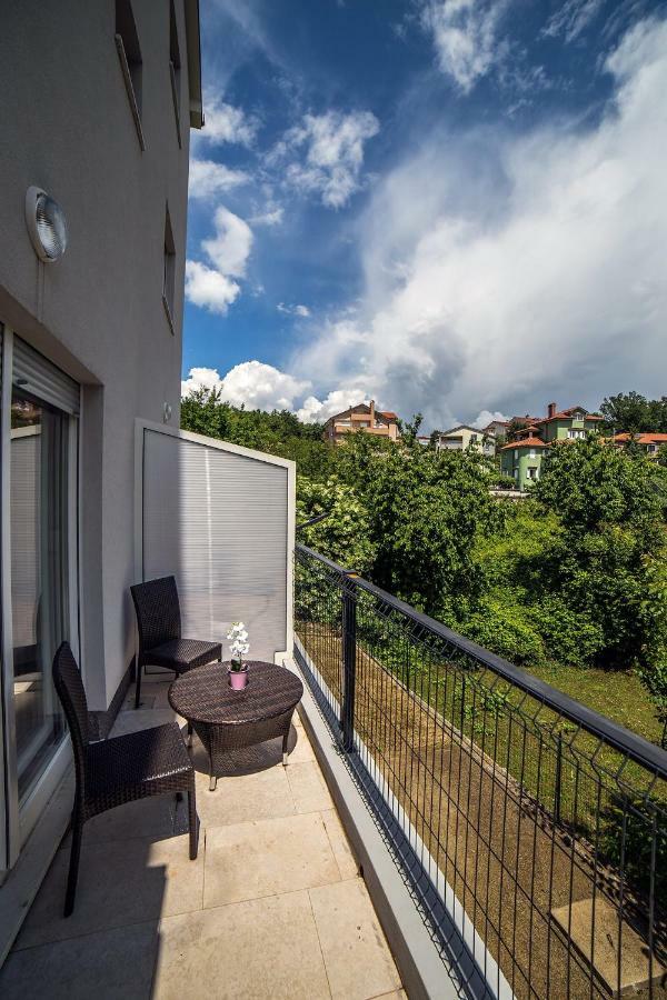 Apartamento Studio Apartman Nina Rijeka Exterior foto